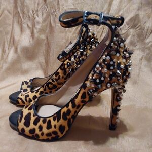 Gianni Bini high heeled sandals